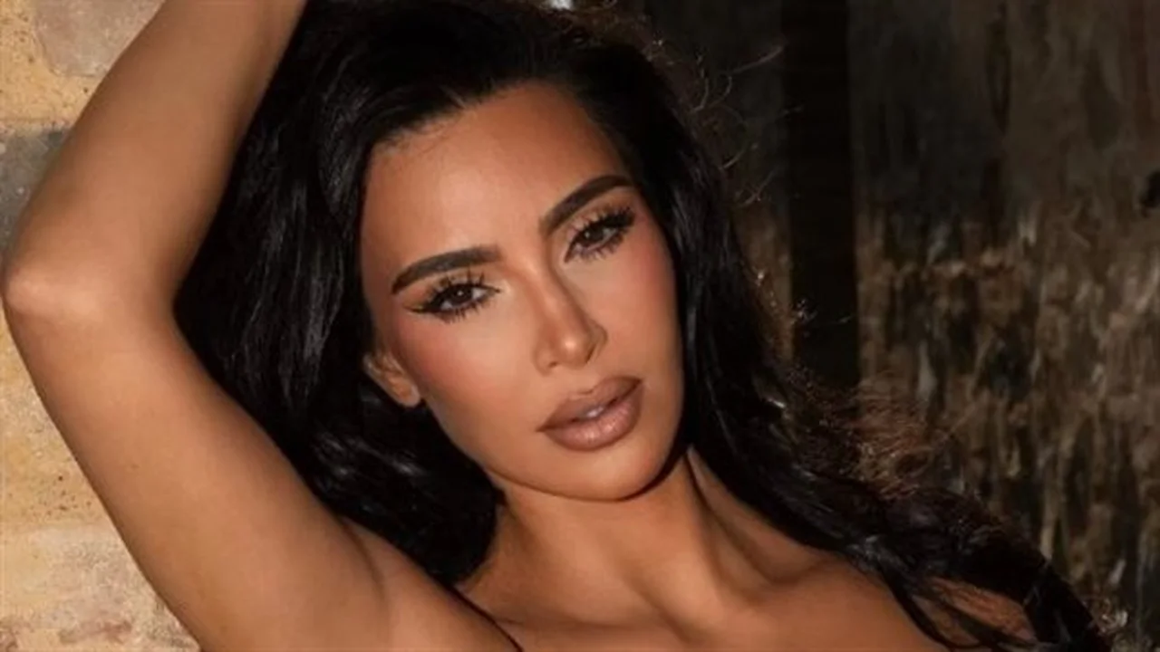 أسرار الشهرة الدائمة.. كيف تسيطر كيم كارداشيان على تريند منصات التواصل الاجتماعي؟